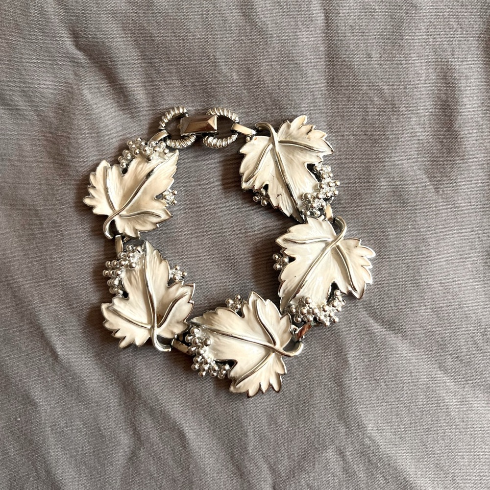 Vintage 1950’s Sarah Coventry Bracelet
